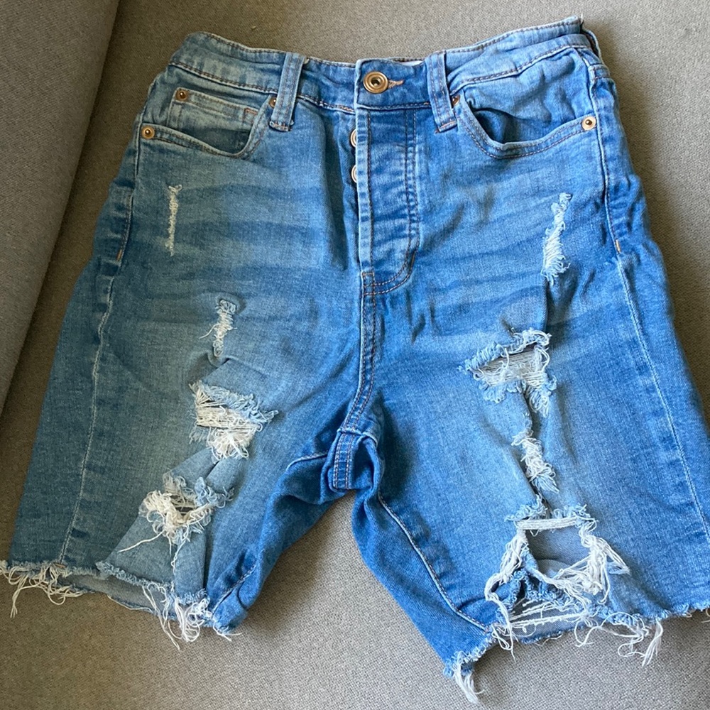Celebrity Pink Bermuda jean shorts